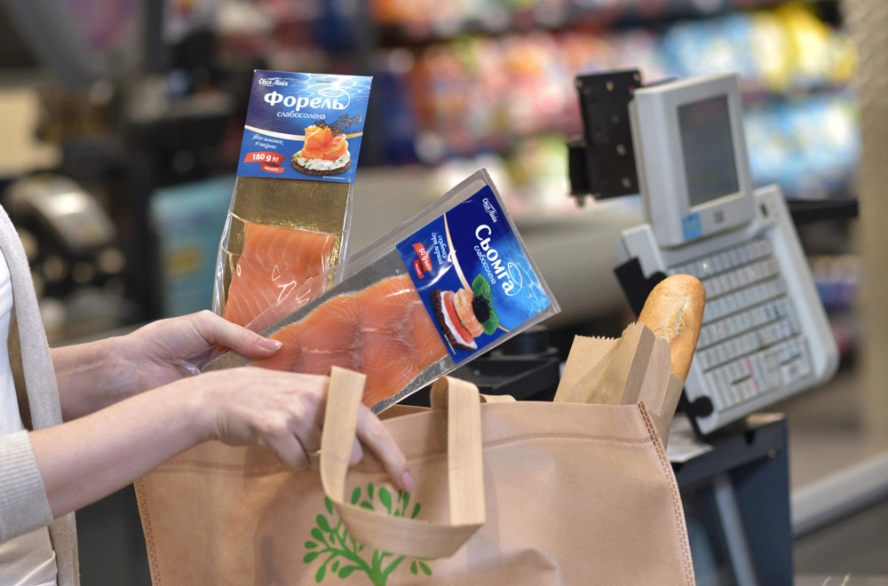 Найбільша торговельна мережа України «АТБ» впроваджує нову екоініціативу, пакети з кукурудзяного крохмалю